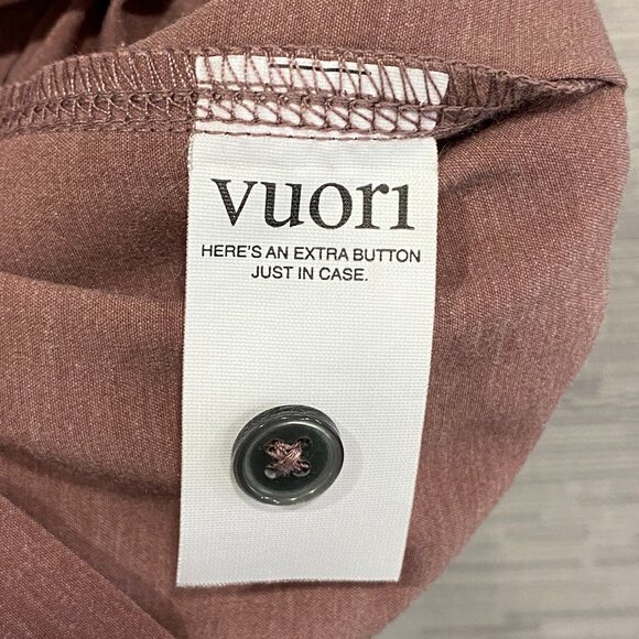 Vuori Shirt Mens Small Red Bridge Button Up Stretch Performance Short Sleeve - Picture 9 of 10
